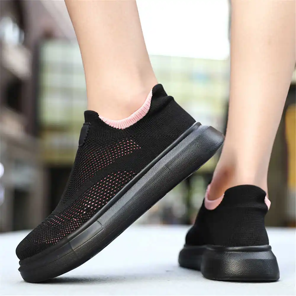 Unique Tech Accessories Gifts - Plattform Strümpfe braune Schuhe für Frau
